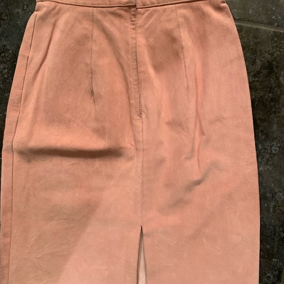 Pink leather skirt - Picture 2 of 5